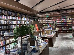 -凤凰国际书城(凤凰广场店)