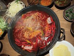 -巴卤社老火锅(财富店)