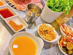 -韩聚屋韩国烤肉餐厅(新北万达店)