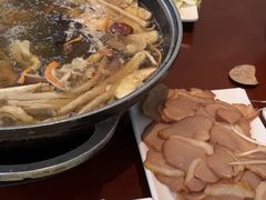 -野菌园·野生菌火锅首创第一家(关兴路总店)
