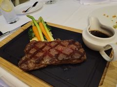 -龙虾酒吧扒房(宁波香格里拉店)