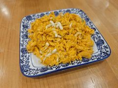 银鱼炒土鸡蛋-品鲜村农家菜·阳澄湖大闸蟹(总店)