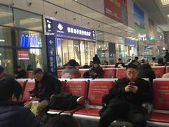 -虹桥天地-停车场