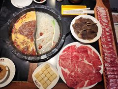 -周周有辣火锅馆(玖耀里店)