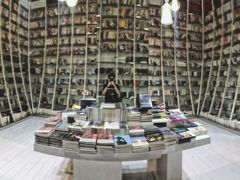 -钟书阁(松江泰晤士小镇店)