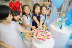 -BabyMonster小怪兽亲子派对·餐厅乐园(金月湾店)