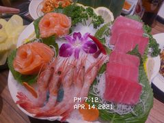 -明洞阿姨·韩式酱蟹烤肉·创意料理(三元桥店)