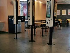 -麦当劳(石坝服务区店)