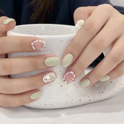 -悦指间美甲美睫