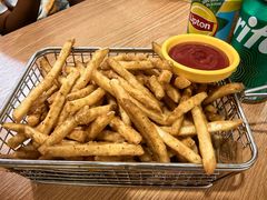 -BHC炸鸡(明洞总店)