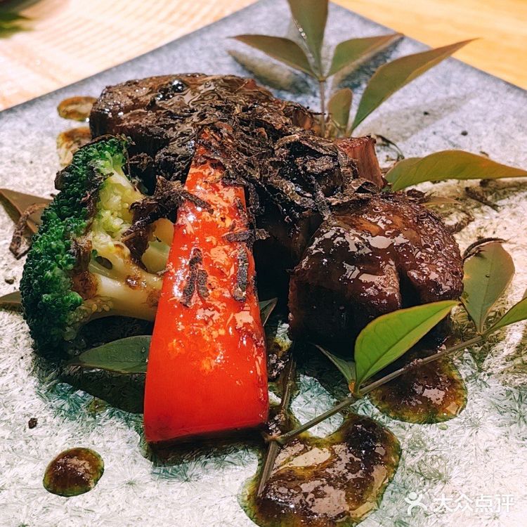 心动不如行动!带你领略Omakase料理的绝妙美味!🍣