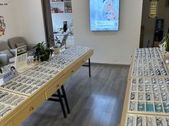 -康利眼镜·蔡司战略合作店(龙泉书房店)