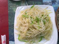 -乡土特色.冷锅鱼.牦牛肉汤锅