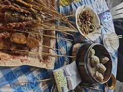 -老街烧烤大排档·地道湖北菜·龙虾馆(汉口火车站店)