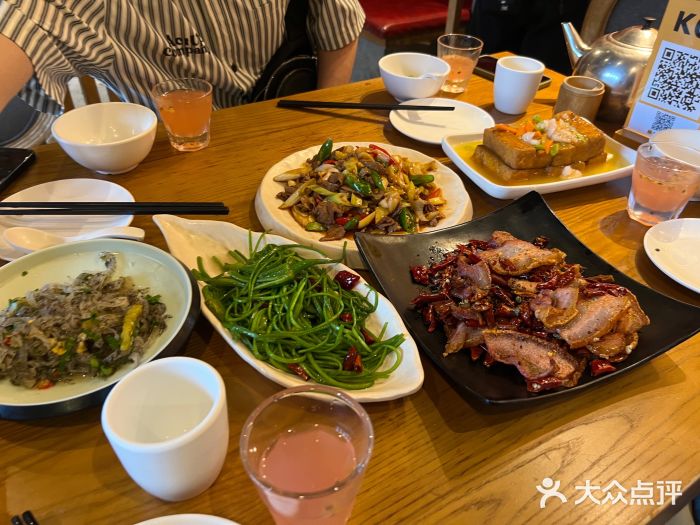 隔壁老王·家常云南菜(花巷店)图片