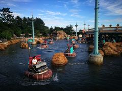 -海底巡游艇:尼莫和好友的海洋世界