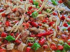 老街鲜锅兔-厨神老街兔·淳朴人家店(盐帮菜风味名店)