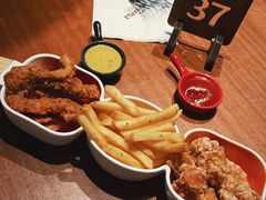 -StayReal Cafe(长宁来福士广场东八区店)