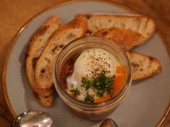 彩椒酱温泉蛋烤面包-RAC BAR(安福路店)