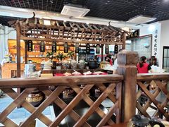-黄桷树曹家私房菜(江与城店)