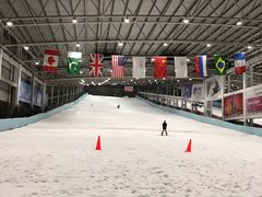 -乔波室内滑雪场