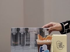 -HUGS coffee(东区店)
