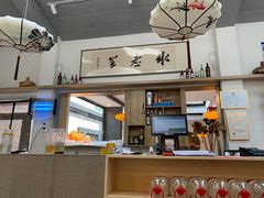 -毛辣果·贵州红酸汤牛肉火锅(西单店)