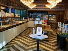 面包甜点陈列柜-牛角村(大族广场店)