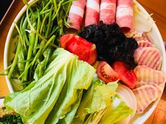 素菜拼盘-民食香·腊排骨野生菌美食(木府店)