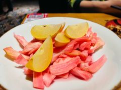 三婆婆的坛子梨-吃饭皇帝大土家民族菜(正大广场店)