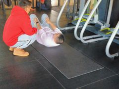 -英特健身俱乐部