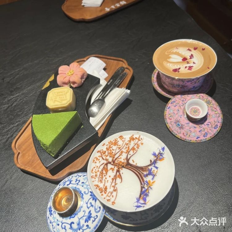 古韵悠悠，咖啡香气萦绕
