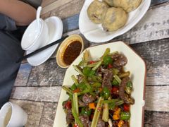 芹菜辣椒炒牛肉-南雄雄州土菜餐厅(粤北大厦店)