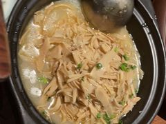 -佬麻雀·新湘菜(珠海金发购物中心店)