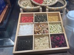 -芝小官毛肚火锅海鲜自助(淮安清江浦区新亚店)