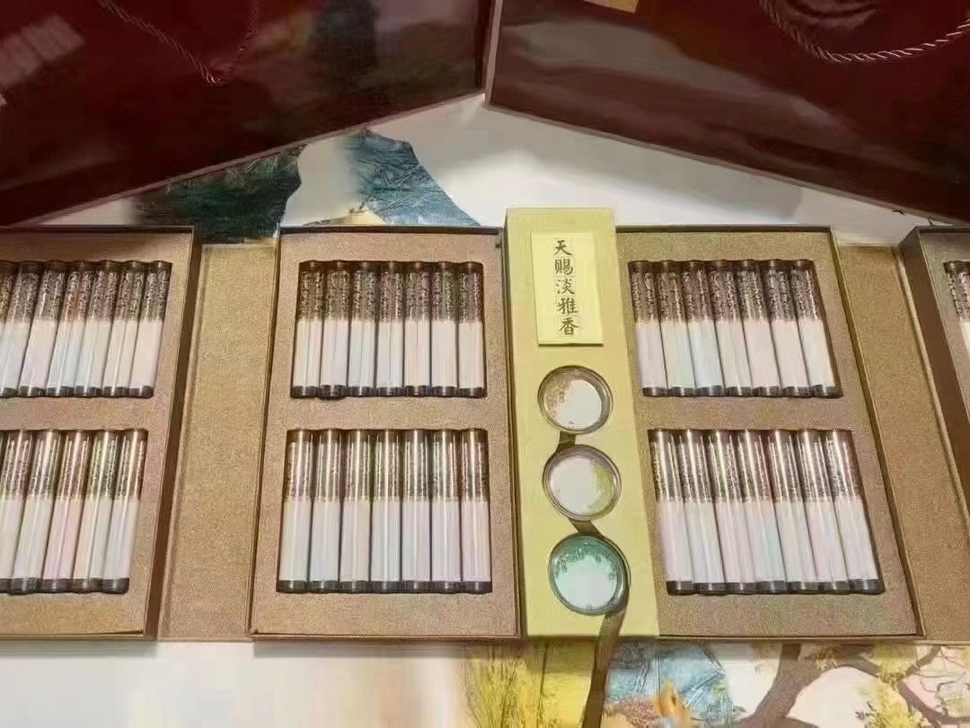 黄鹤楼-天赐淡雅香