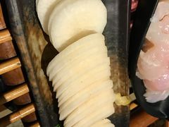 萝卜片-老牌坊云南鱼豆花火锅(爱建店)