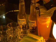 -城墙外BAR