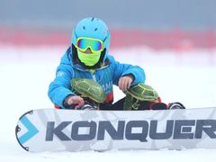 -石京龙滑雪场-停车场