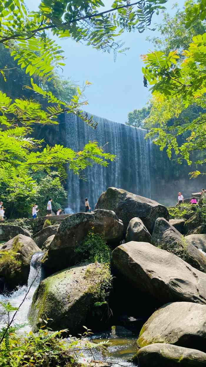 巴国天潭钓鱼中心-"偶然在抖音看见这个玩耍之处,趁周末开车前.