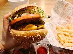 -The Habit Burger Grill 哈比特汉堡(复兴soho店)