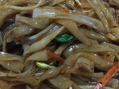 -蚝美人·生蚝海鲜烧烤(茶花园店)