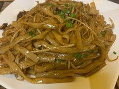 干炒牛河粉-碳炉海鲜烧烤·1992(北京路店)