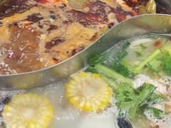 -周良天山牛杂城(天山路总店)