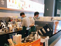 -星巴克(杭州湖滨银泰E区店)