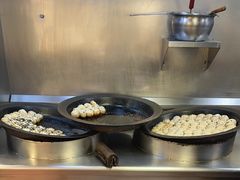 -小杨生煎(黄河路美食休闲街店)