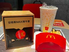 -麦当劳(友谊路得来速店)