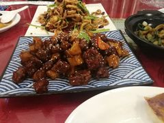 杏鲍菇牛肉粒-大眼锅贴水饺(河东店)