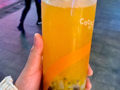 鲜百香双响炮-CoCo都可(湖滨银泰店B区店)