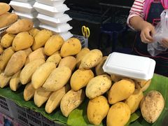 -芒果糯米饭摊子